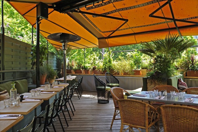 Déco terrasse brasserie Auteuil