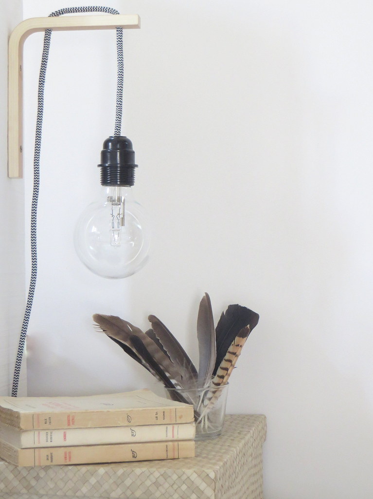 DIY : une lampe de chevet façon baladeuse - Joli Place