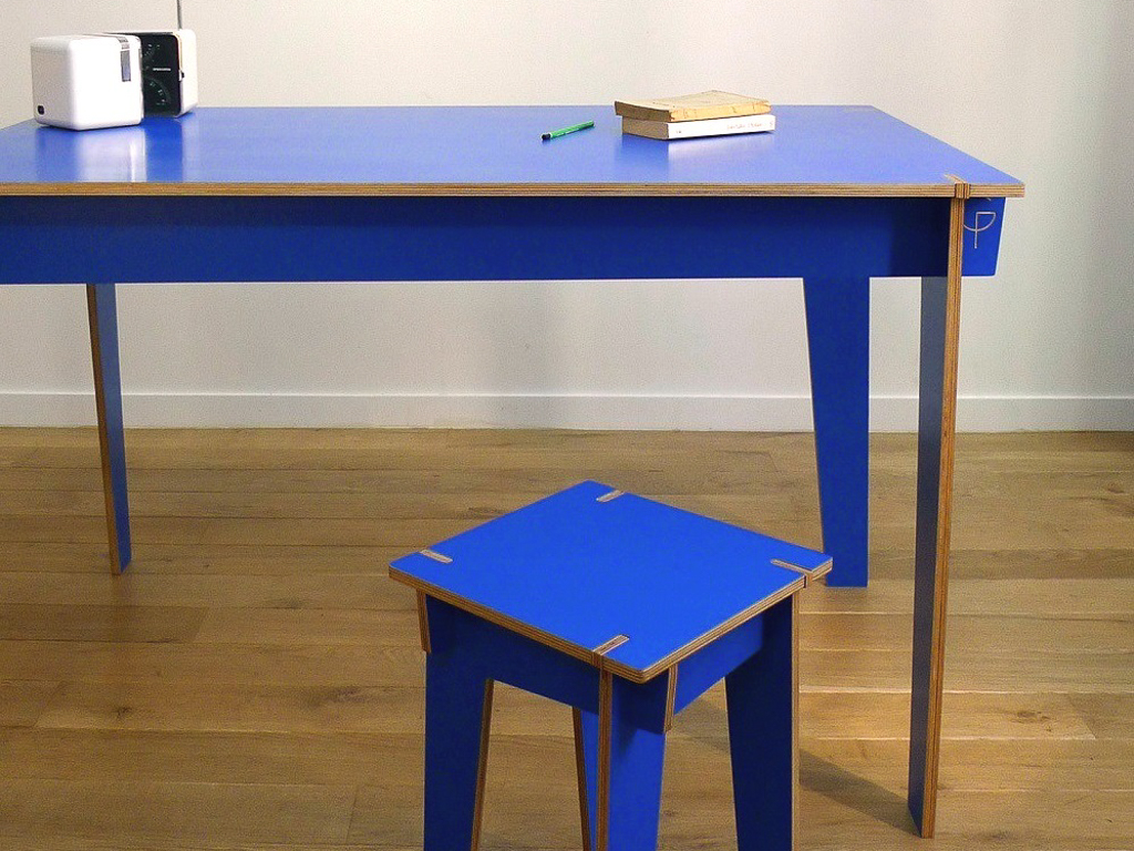 Table de repas design en bois