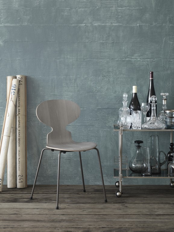 Chaise fourmi