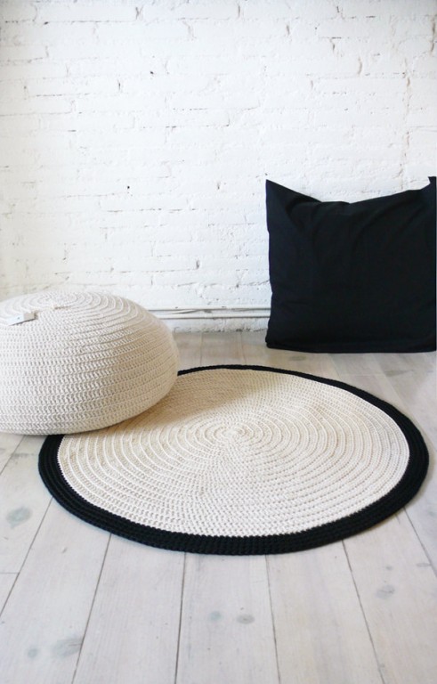 Tapis rond noir et blanc