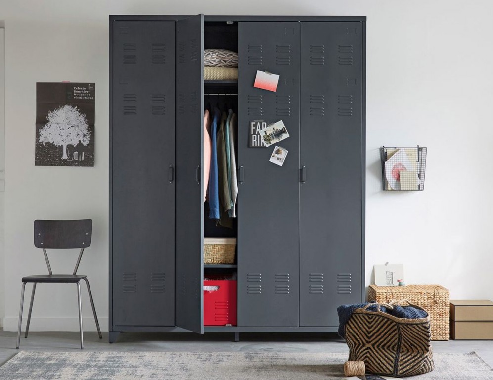 Armoire en métal