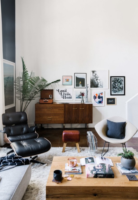 Eames lounge chair