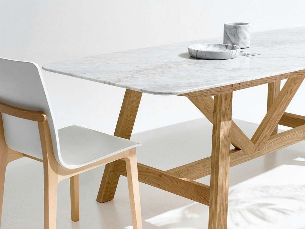 table de repas design en marbre et bois