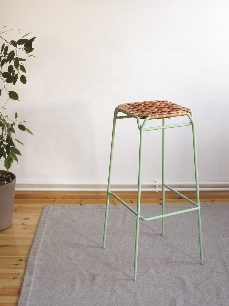 tabouret en écorce de bouleau