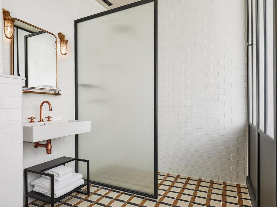 paroi de douche verrière