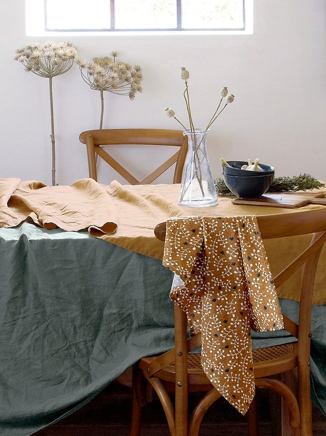 Linge de table dépareillé : osez les mélanges - Joli Place