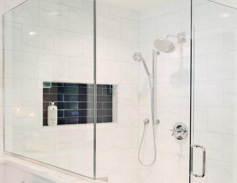 Une niche dans la douche