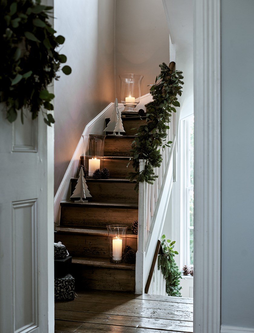 Décoration de Noël : pensez à l'escalier - Joli Place
