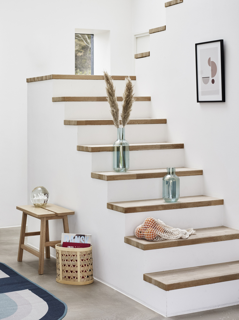 Habiller un escalier en béton avec du bois - Joli Place