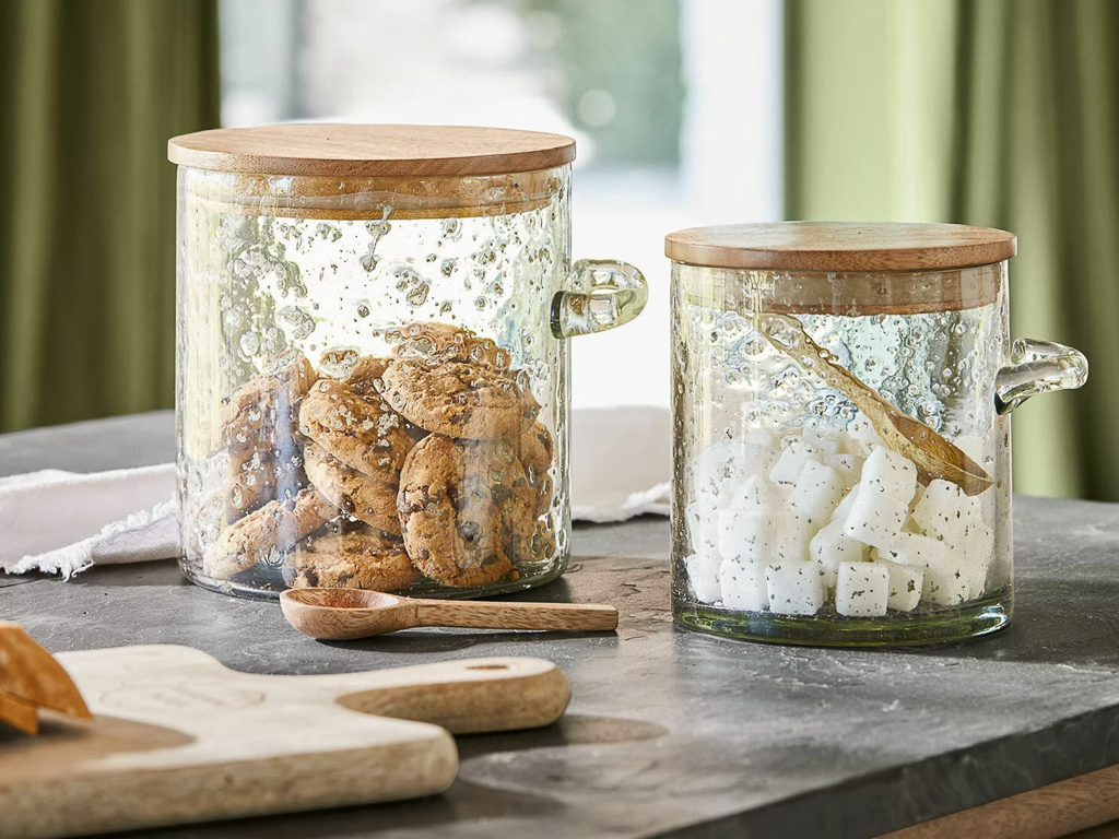 bocal en verre bullé avec couvercle en bois et repose cuillère