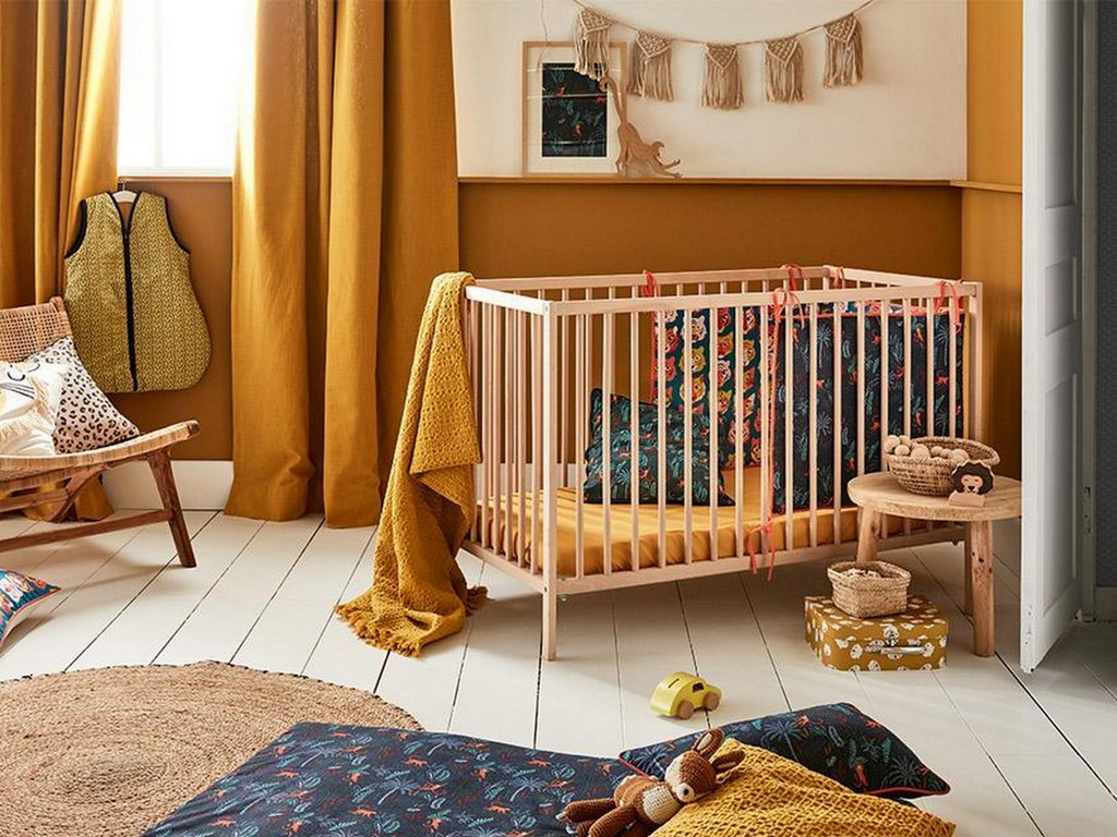 Idées déco pour une chambre enfant jaune - Joli Place