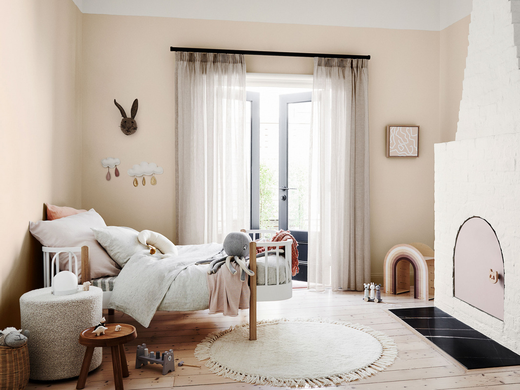 Une chambre enfant beige dont s'inspirer - Joli Place