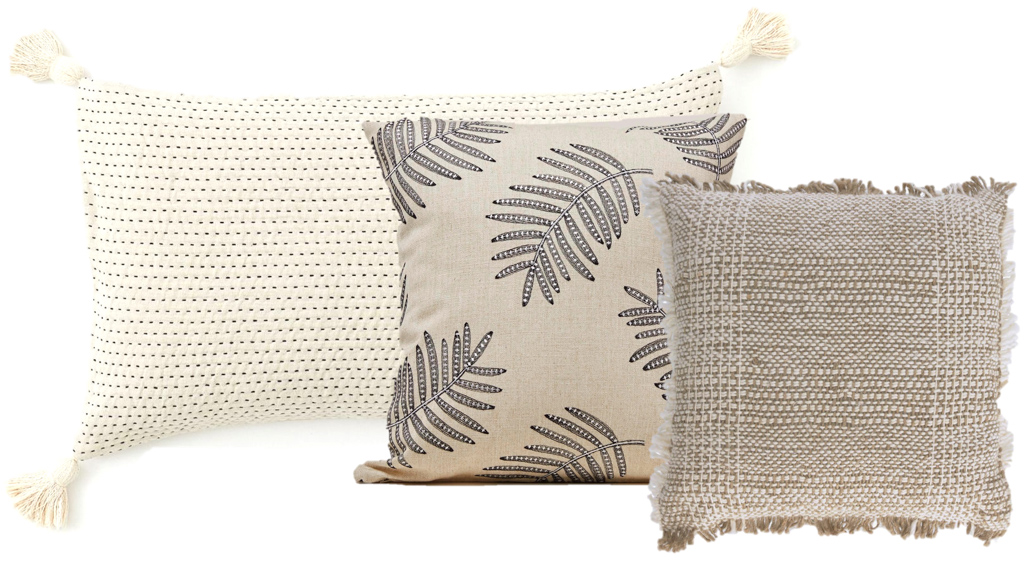 associer coussins dépareillés beige