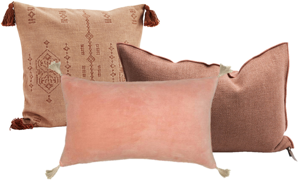assortir des coussins dépareillés