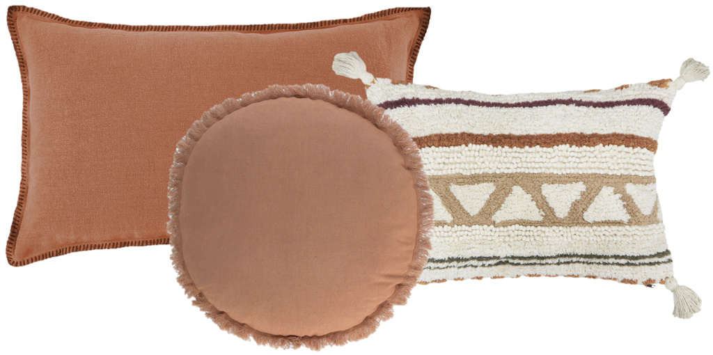 assortir des coussins dépareillés
