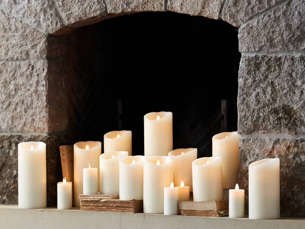 bougies dans la cheminée