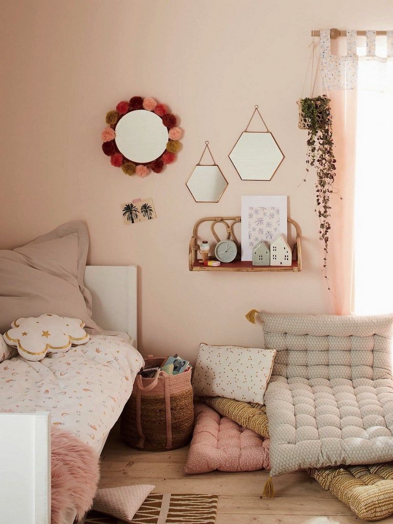 chambre enfant rose et terracotta