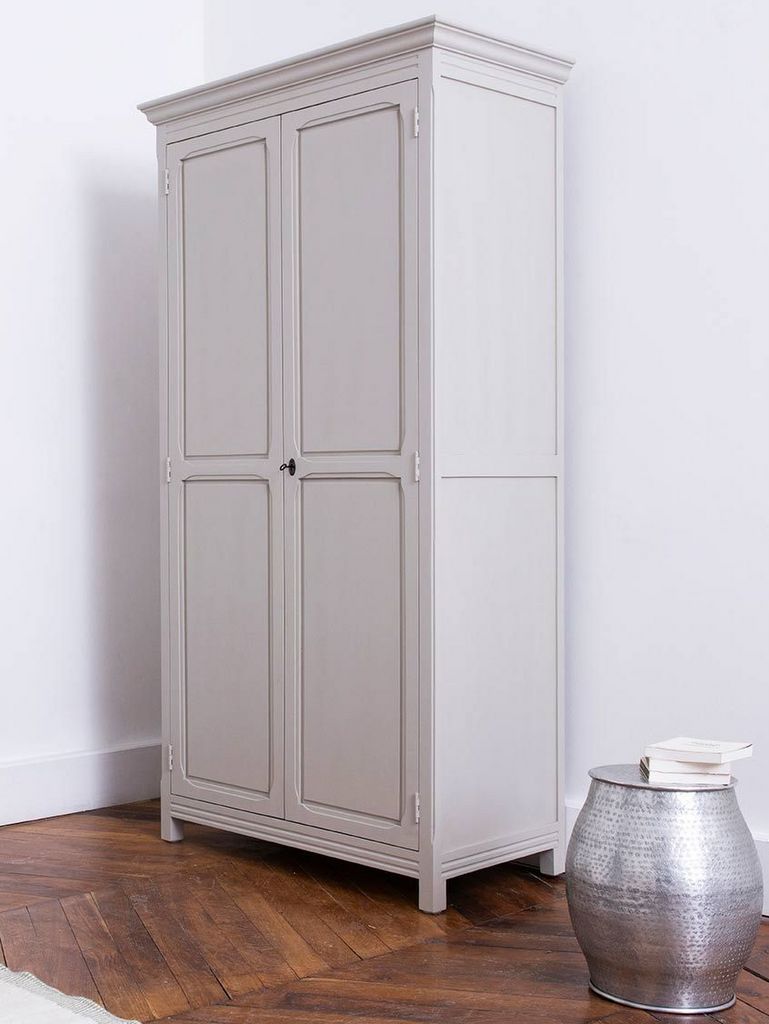 armoire parisienne