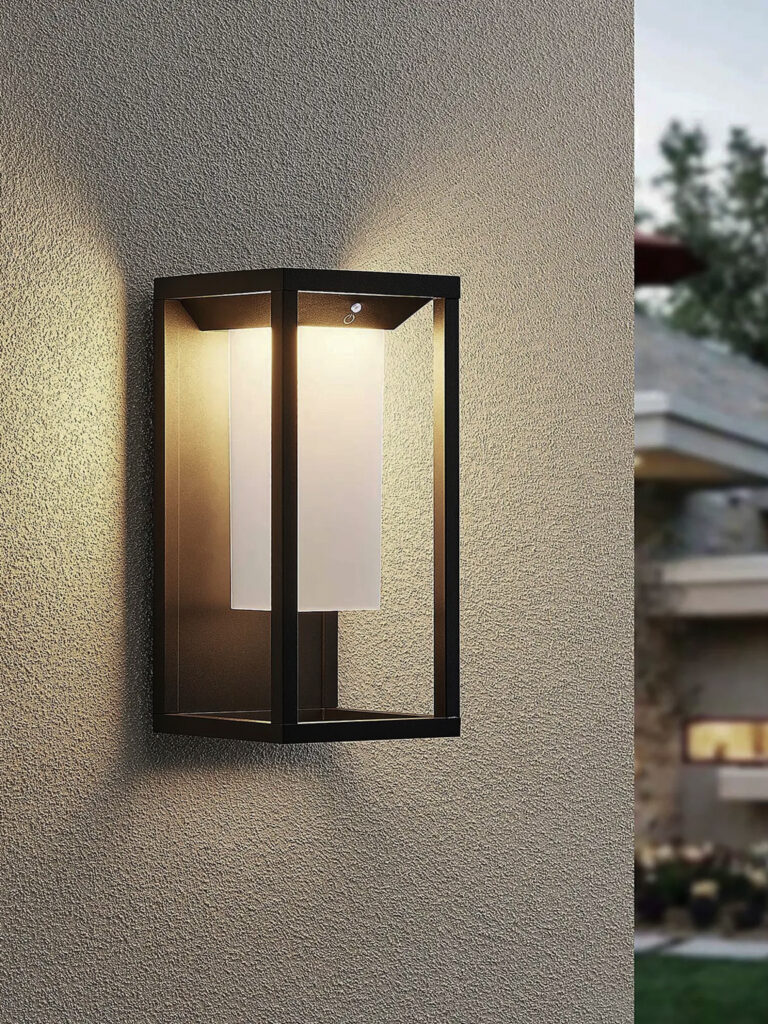 applique murale solaire