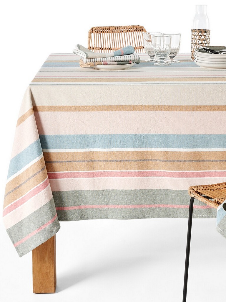 nappe rayée pastel