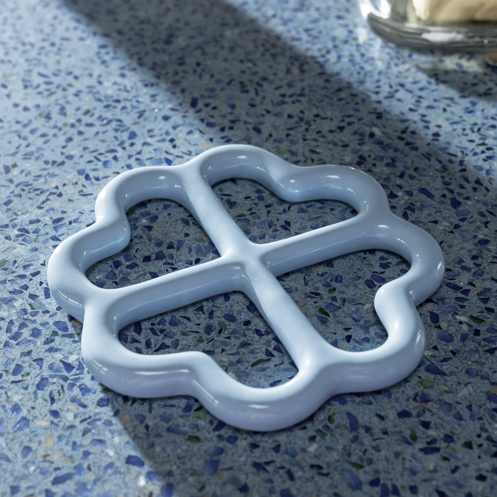 dessous de plat bleu ciel