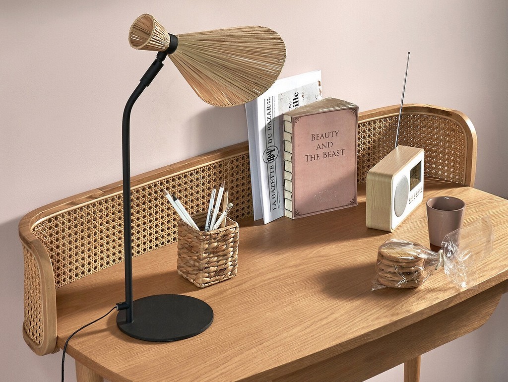 lampe en raphia et métal