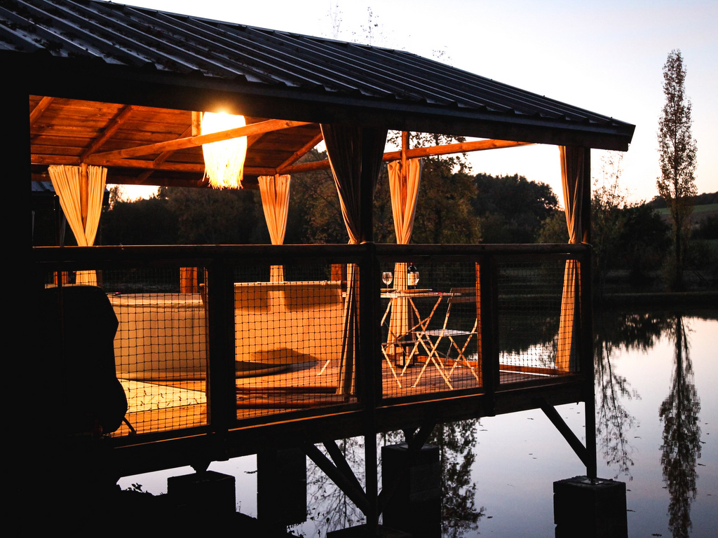 cabane sur l'eau