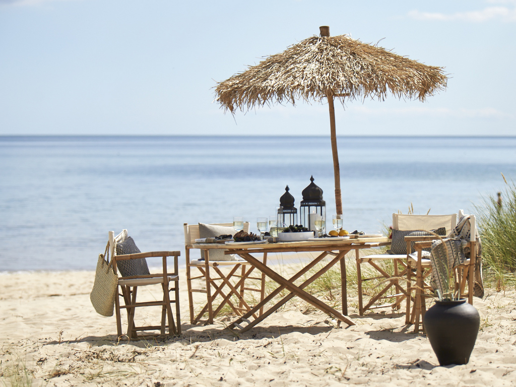 table sur la plage