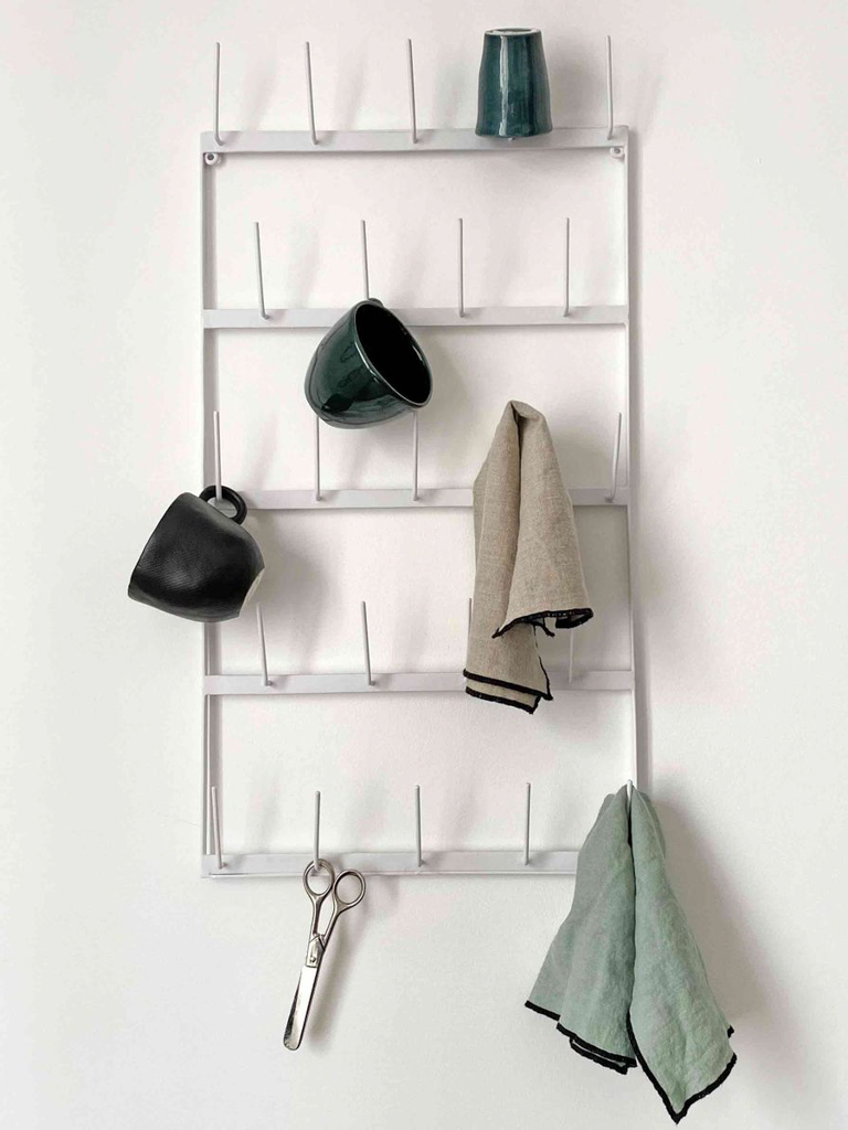 porte tasses cuisine suspendu
