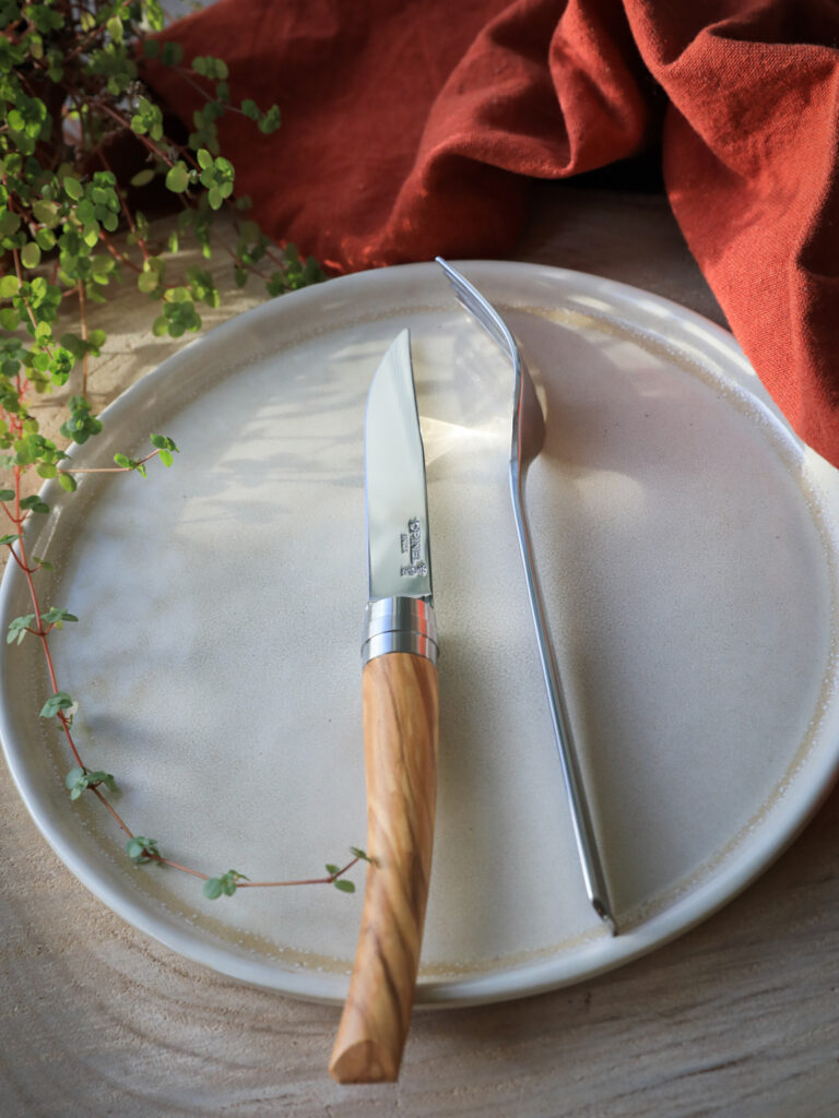 couteau manche en bois d'olivier