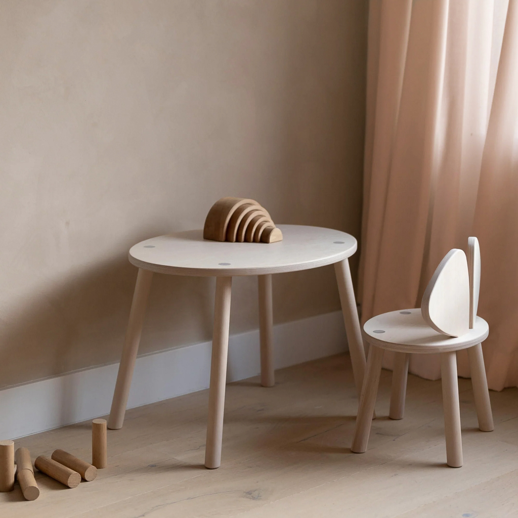 table et chaise maternelle en bois  