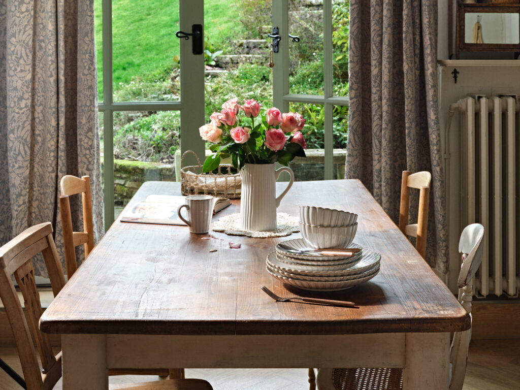 table de repas maison de campagne