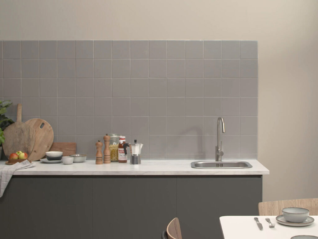 peinture pour carrelage crédence