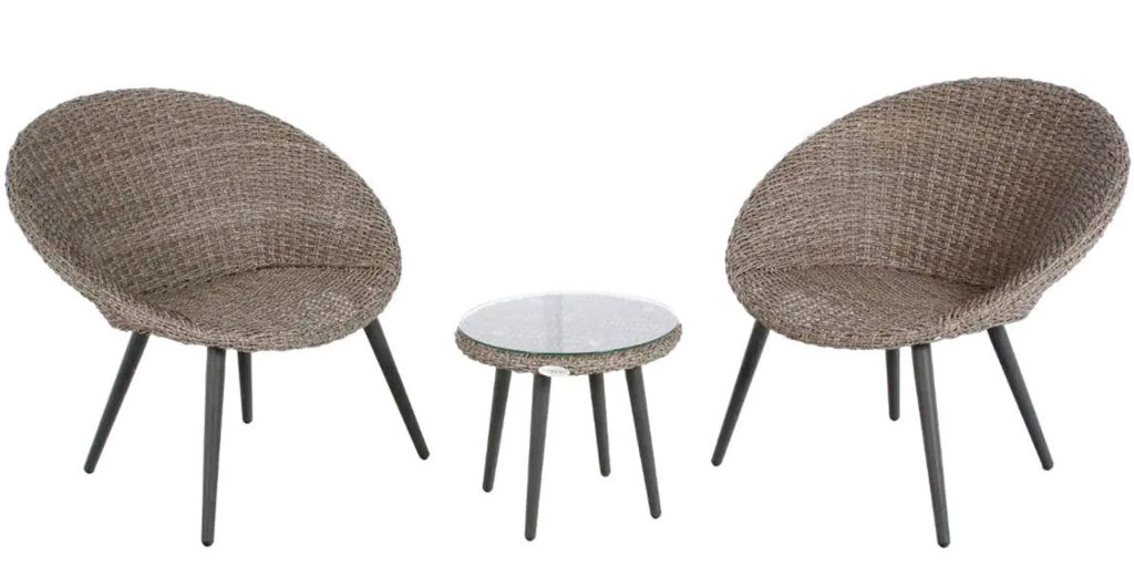 petit salon de jardin en résine tressée