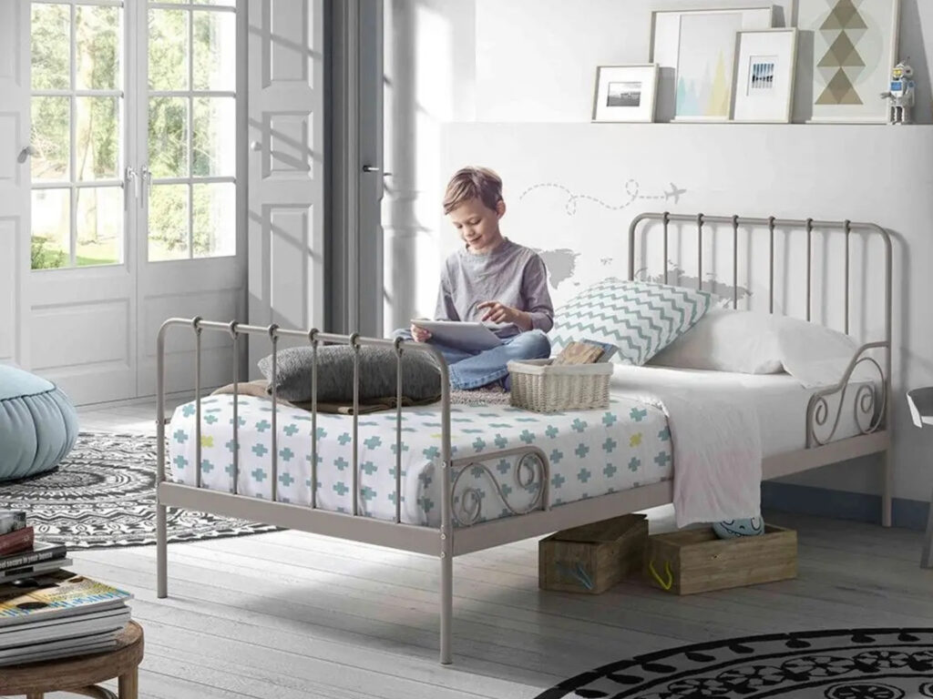 lit métal gris enfant