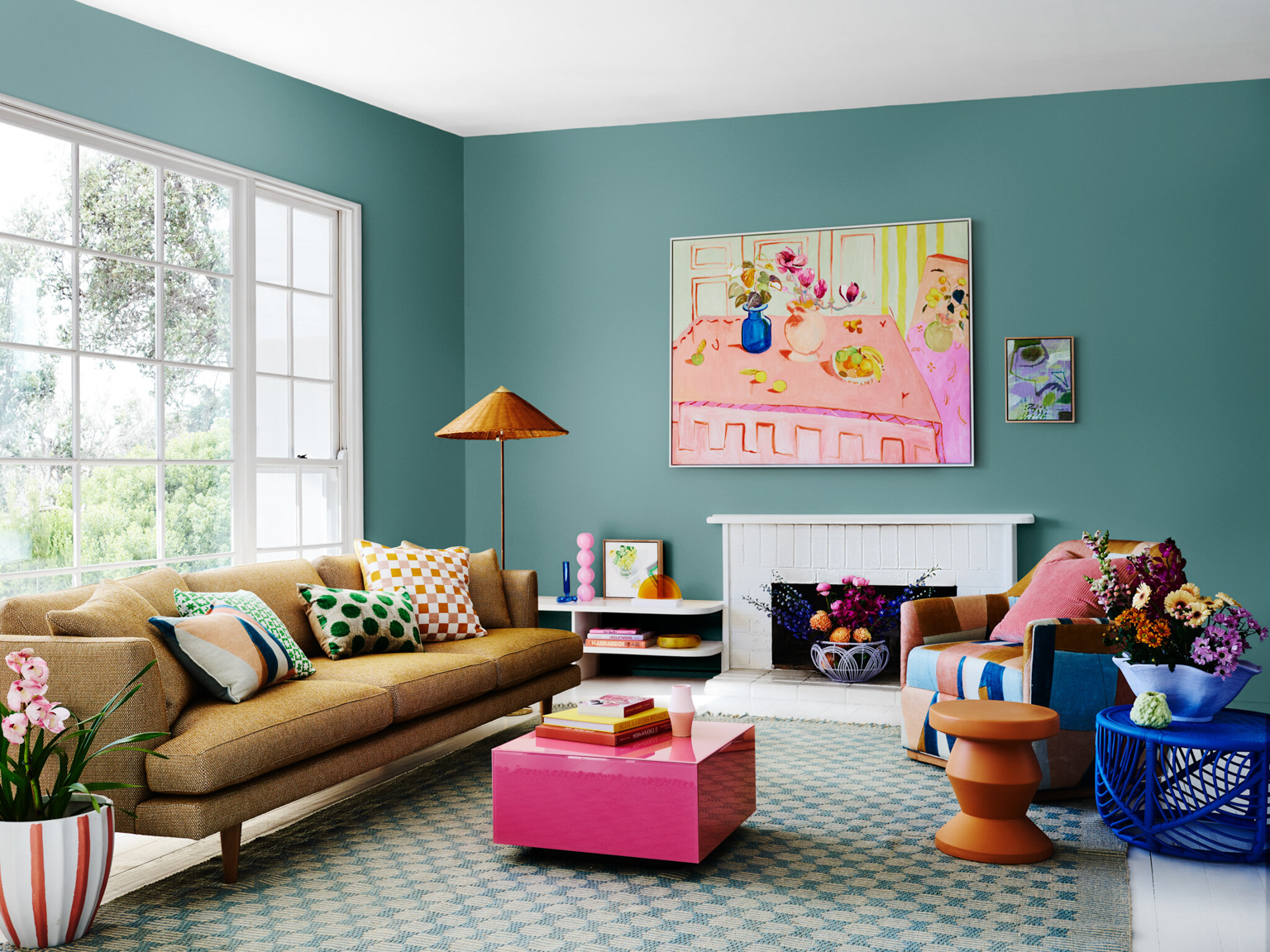 Osez un salon à la décoration multicolore - Joli Place