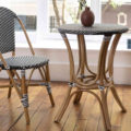 table et chaise bistro rotin et tressage noir blanc