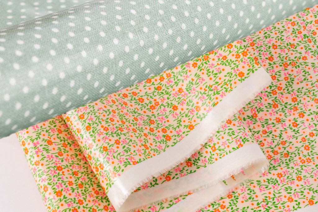 toile enduite fleurs pois au mètre