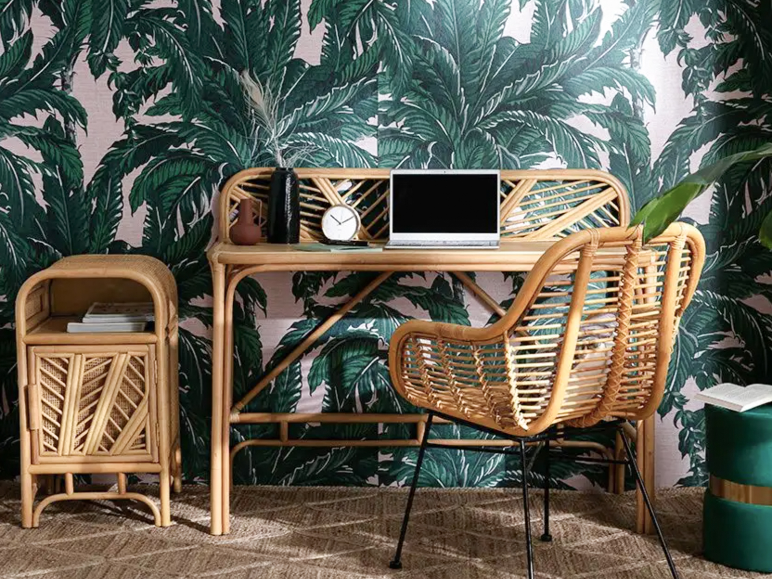 décoration vert émeraude et rose bureau