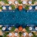 piscine carrelage bleu paon