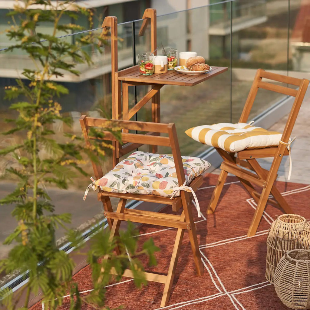 table de balcon suspendue