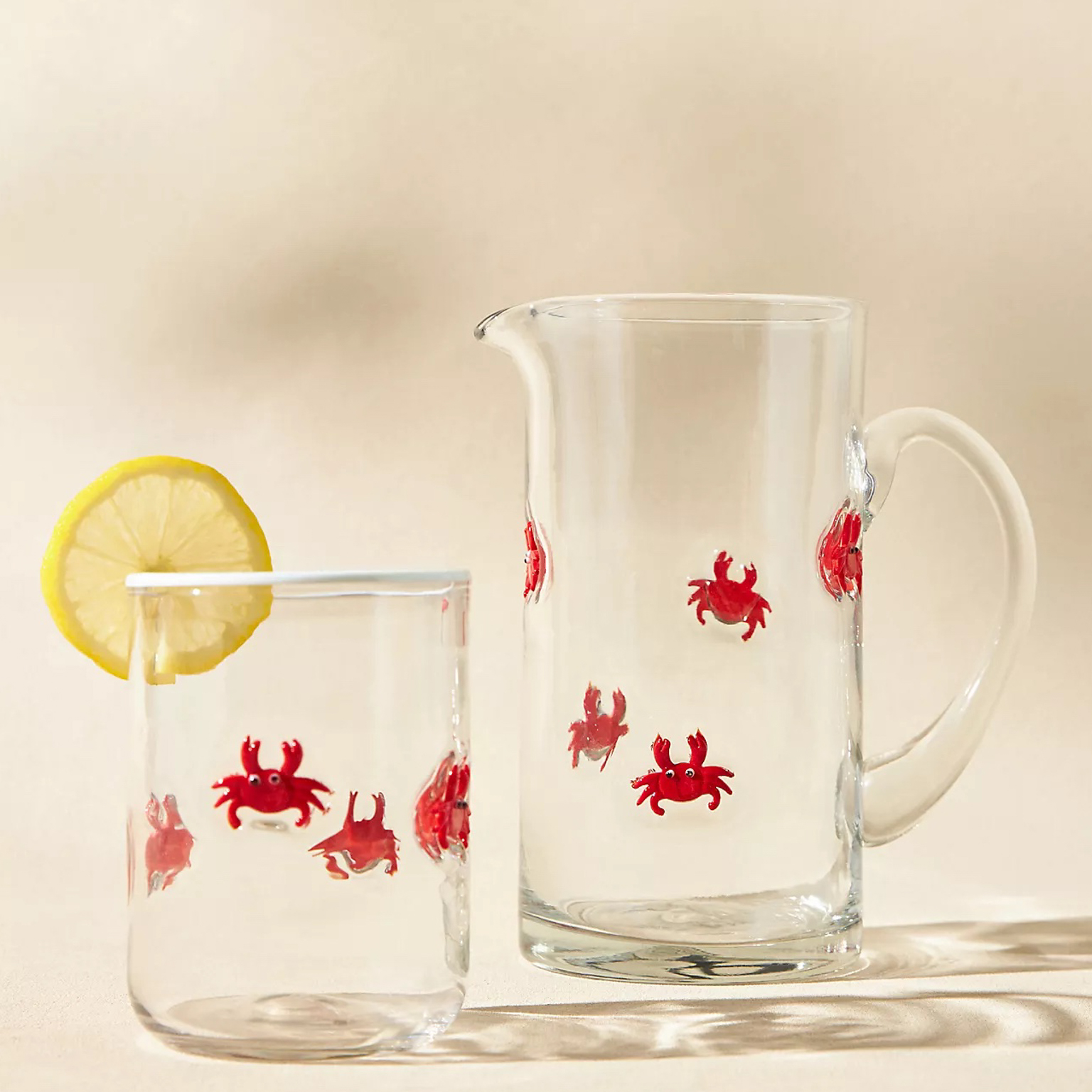 carafe motif crabe