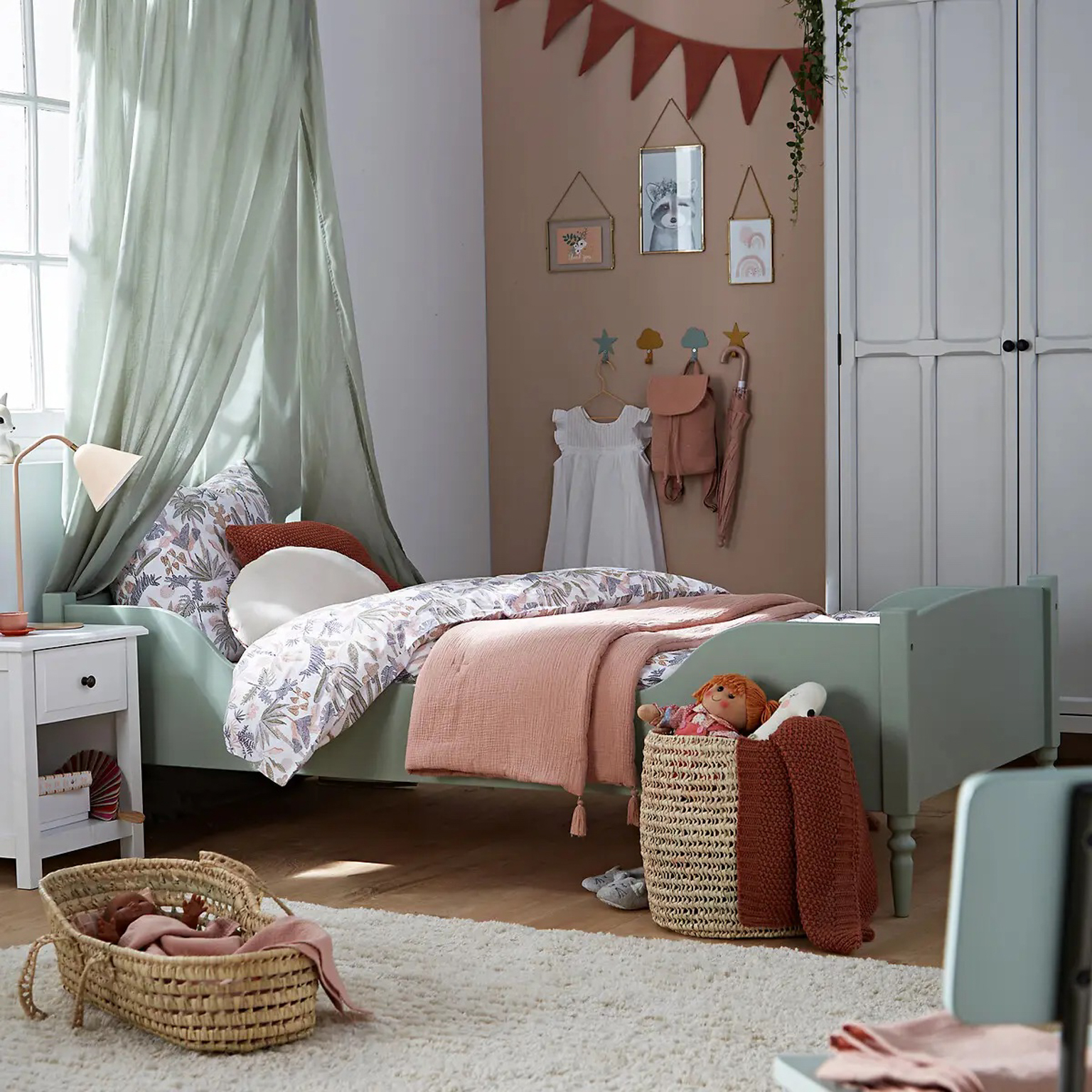 Décoration murale chambre bebe : 50 idées déco