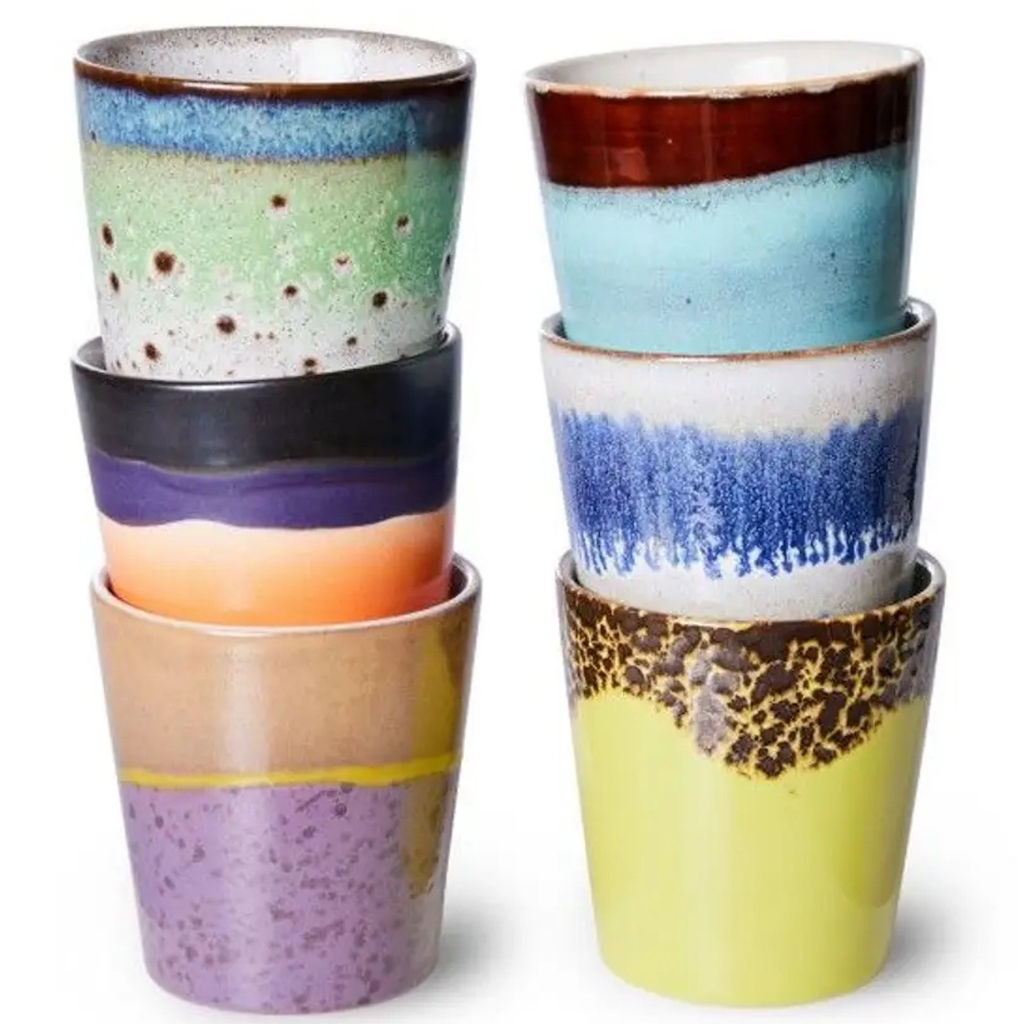 tasses à café multicolores