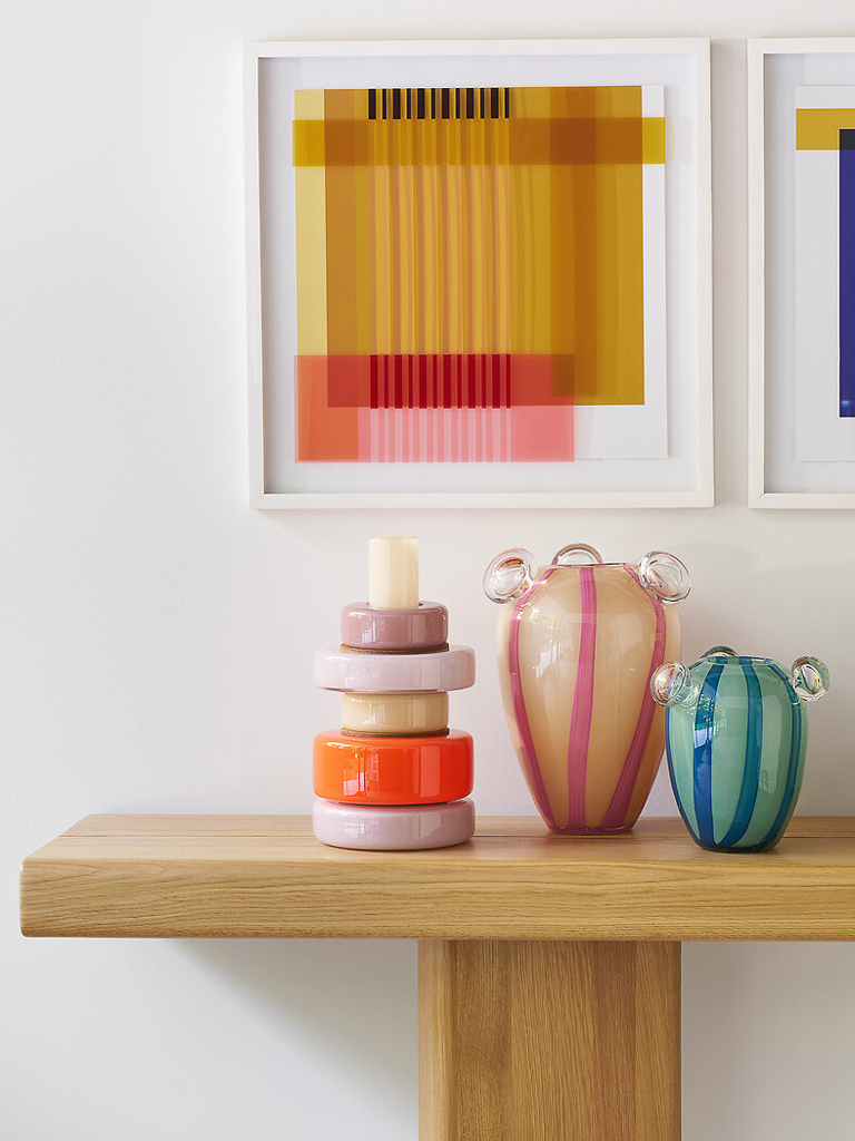 salon style moderniste multicolore