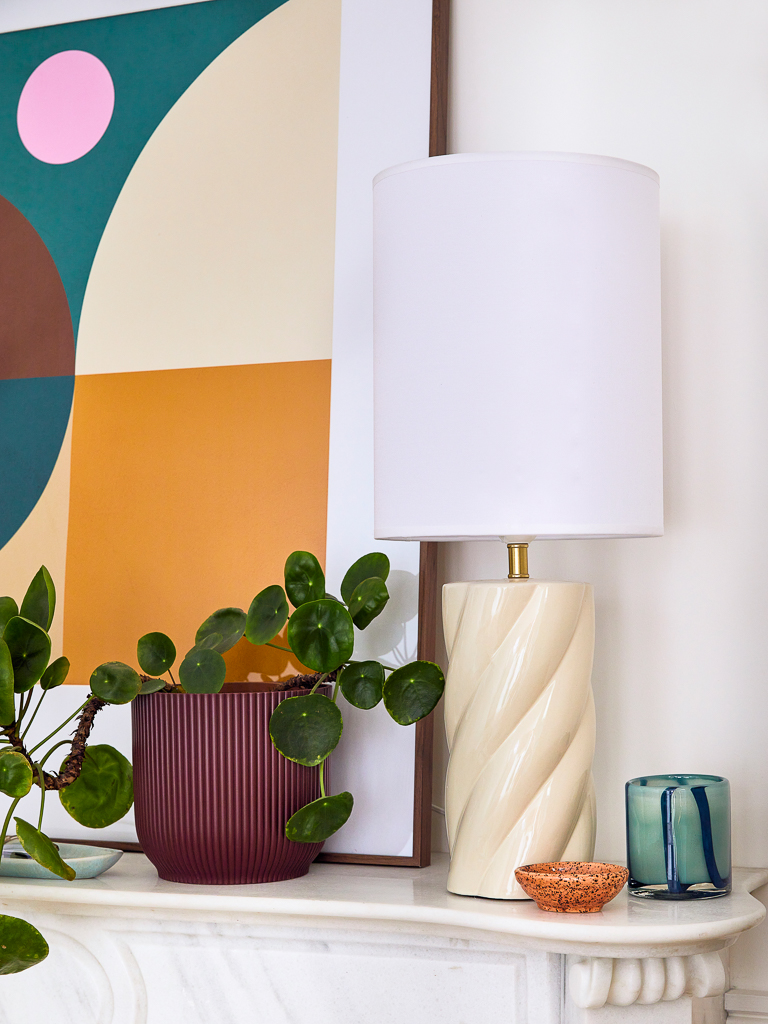 salon style moderniste multicolore