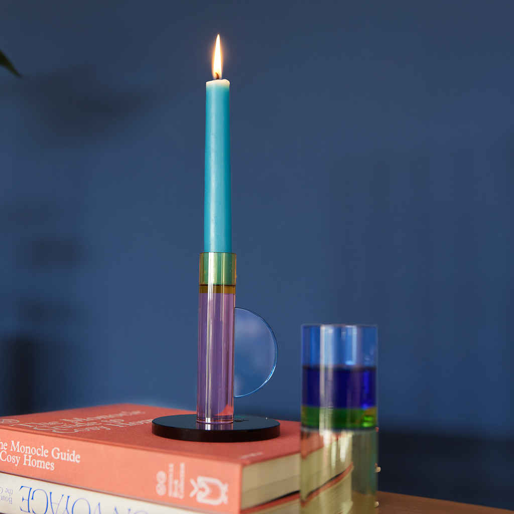 décoration moderniste multicolore