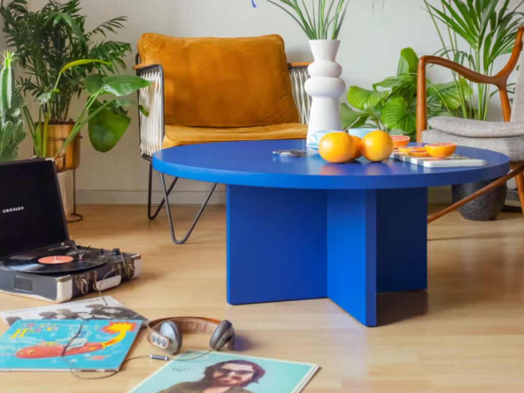 salon style moderniste multicolore