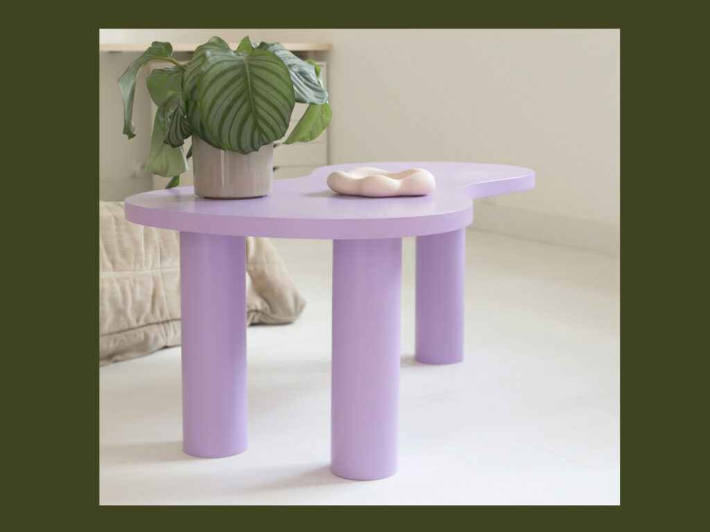 table basse organique lilas